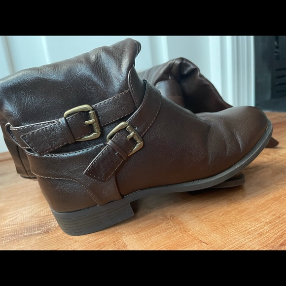 High boots by Nine West - Picture 3 of 8